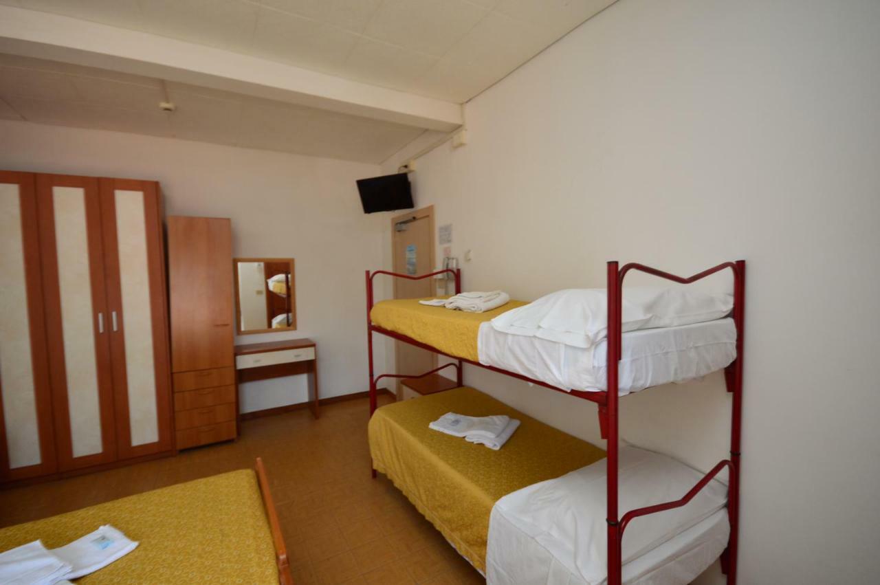 ريميني Hotel Moroni المظهر الخارجي الصورة